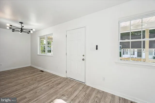 $2,300 | 426 Washington Street, Aberdeen, MD 21001