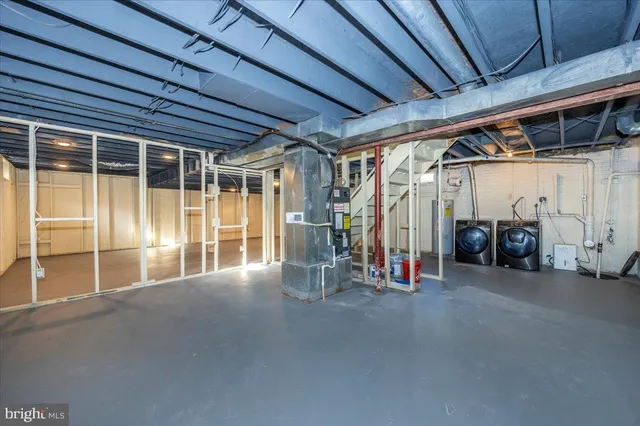 $2,300 | 426 Washington Street, Aberdeen, MD 21001