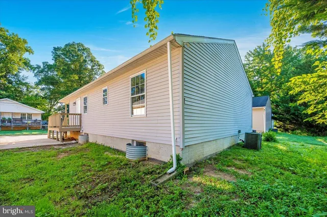 $2,300 | 426 Washington Street, Aberdeen, MD 21001