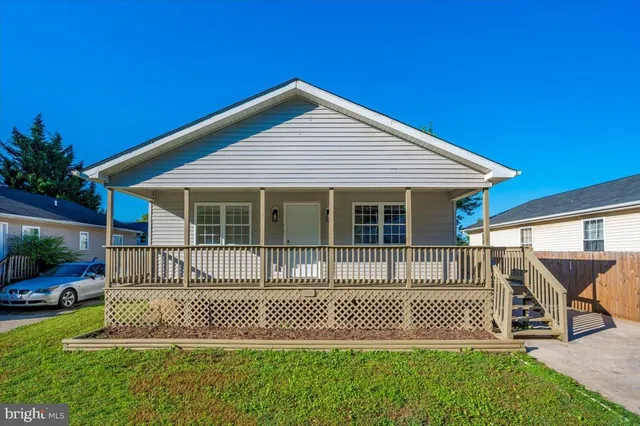 $2,300 | 426 Washington Street, Aberdeen, MD 21001