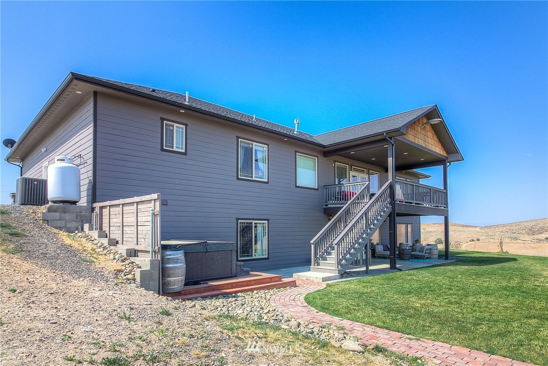 321 Falcon Ridge Road Zillah, WA 98953 - Photo 35 of 40 Gallery Image 35