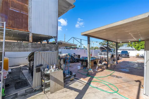 $3,200 | 3166 Northwest 102nd Street, Miami, FL 33147