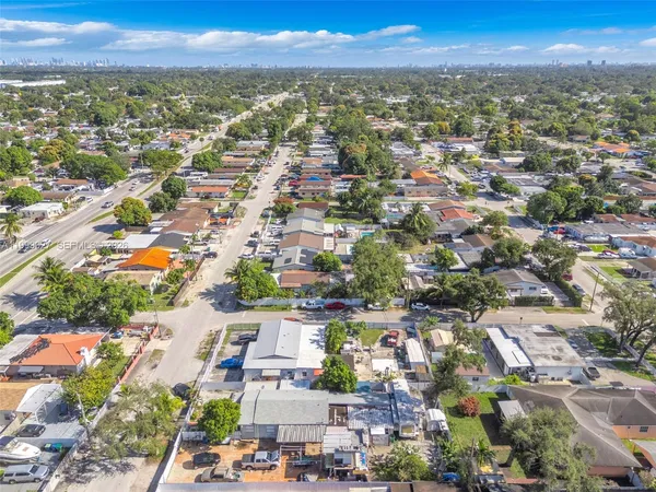 $3,200 | 3166 Northwest 102nd Street, Miami, FL 33147