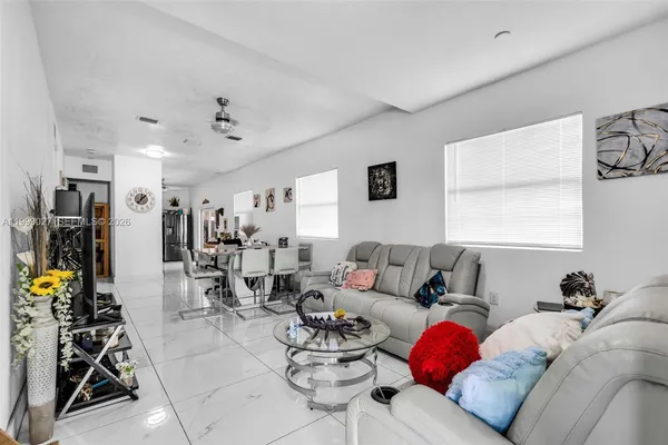 $3,200 | 3166 Northwest 102nd Street, Miami, FL 33147