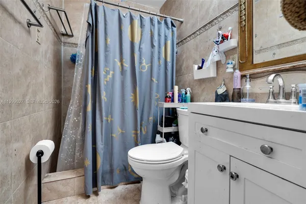 $3,200 | 3166 Northwest 102nd Street, Miami, FL 33147