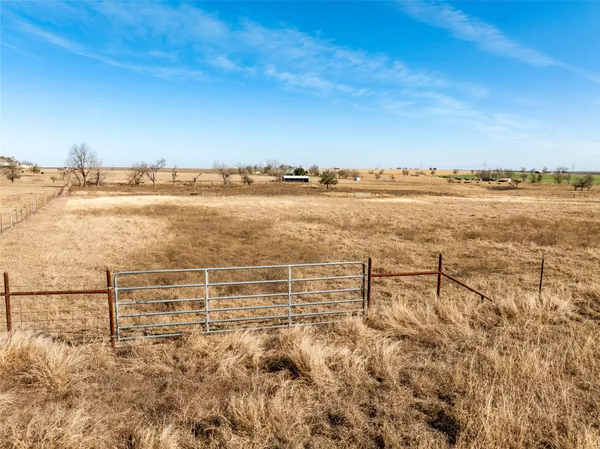 $2,850,000 | 2927 County Road 302, Bartlett, TX 76511