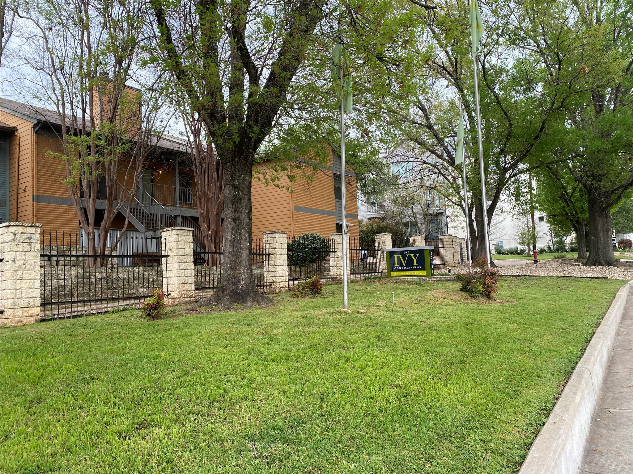 3204 Menchaca Road, Unit 408 Austin, TX 78704 - Photo 10 of 34