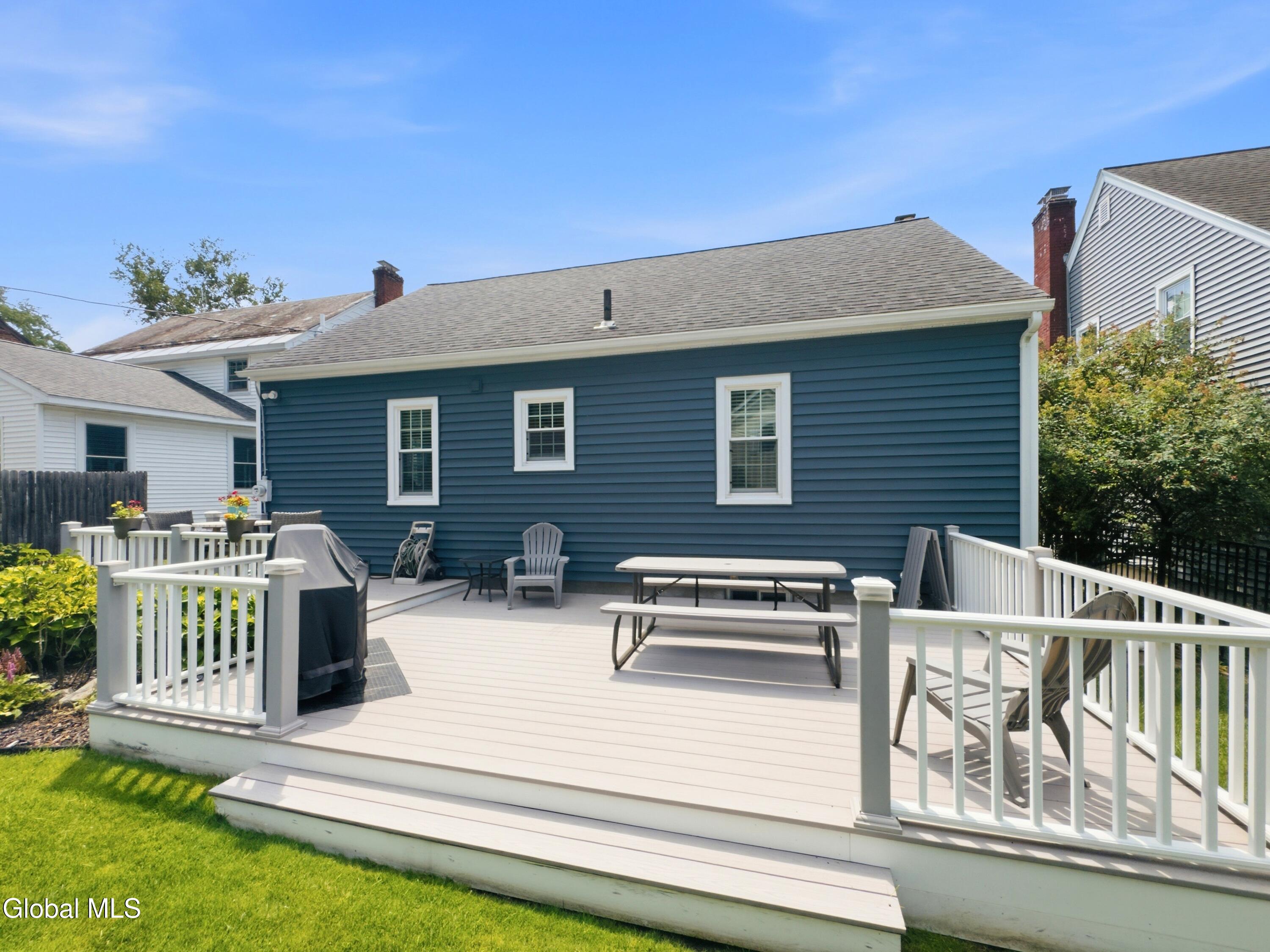 2313 Barcelona Road Niskayuna, NY 12309 - Photo 43 of 50 IMG_4205