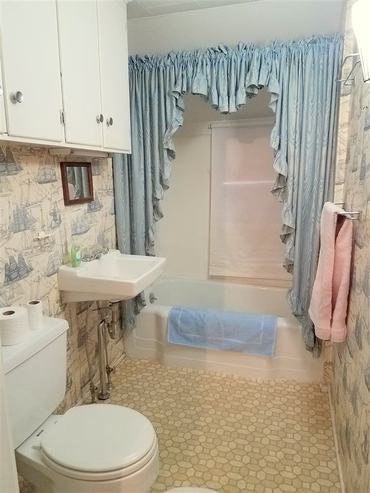 89 Winter Street Rochester, NH 03867 - Photo 15 of 20