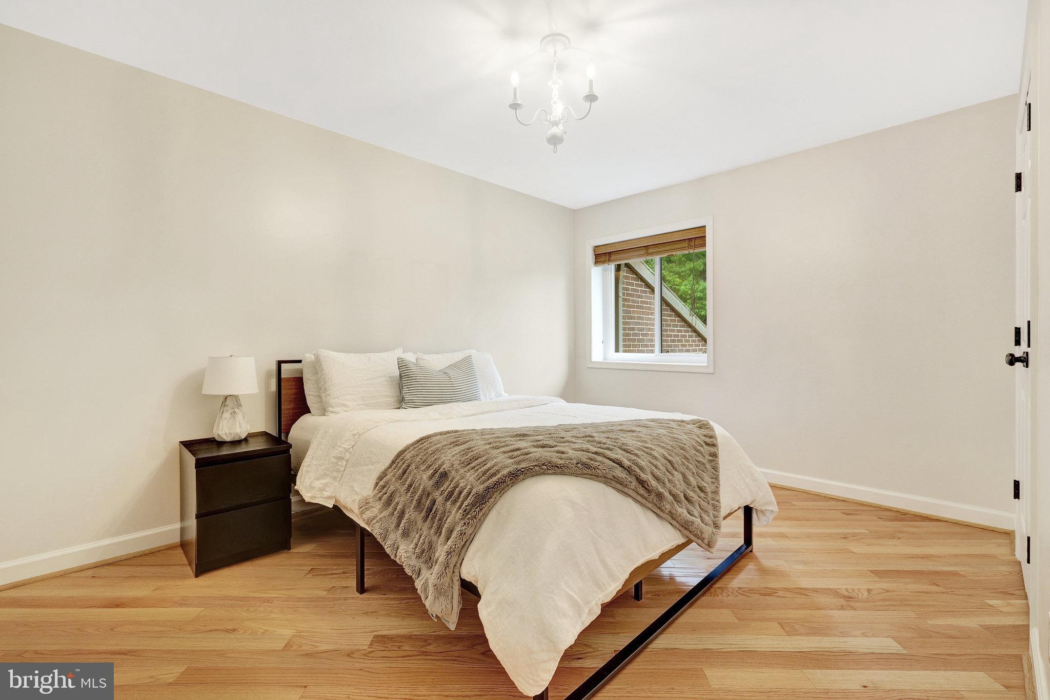 2184 Glencourse Lane Reston, VA 20191 - Photo 22 of 31 Bedroom 2
