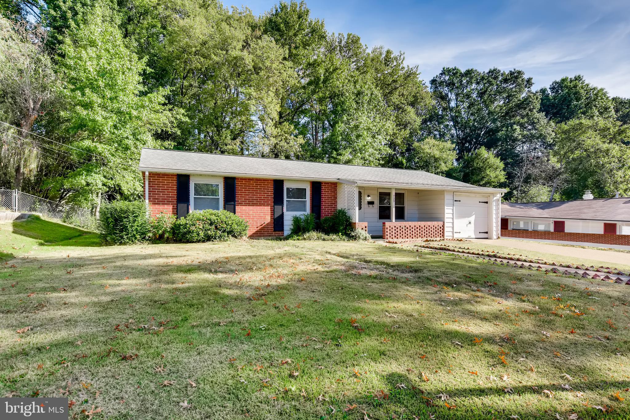 725 Joppa Farm Road Joppa, MD 21085 - Photo 2 of 28 Spacious front yard
