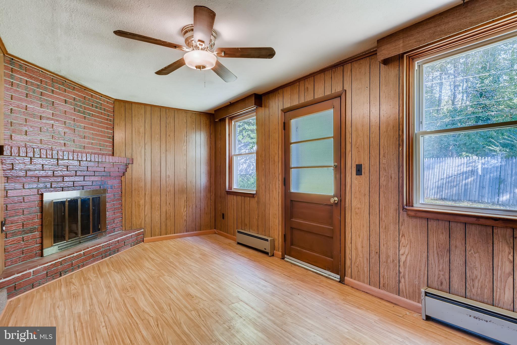 725 Joppa Farm Road Joppa, MD 21085 - Photo 14 of 28 Family room