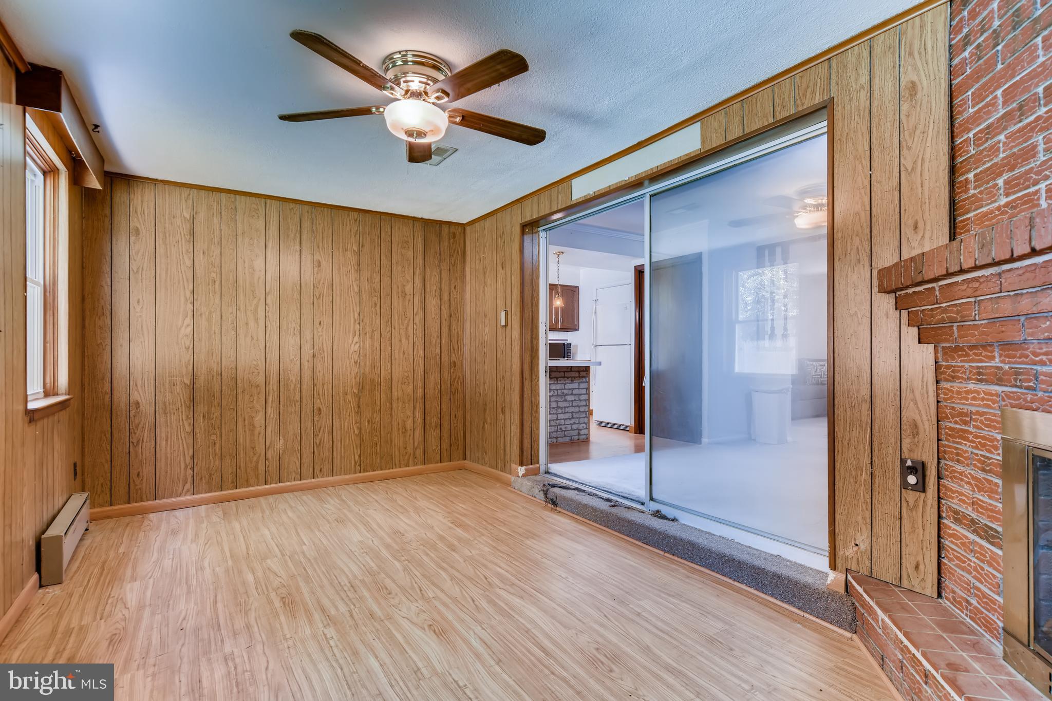 725 Joppa Farm Road Joppa, MD 21085 - Photo 16 of 28 Family room