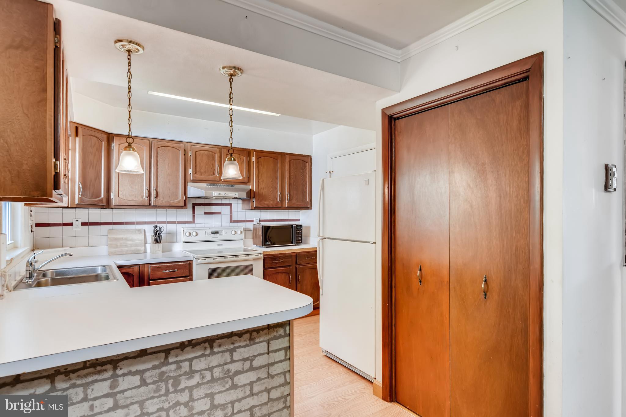 725 Joppa Farm Road Joppa, MD 21085 - Photo 9 of 28 Kitchen