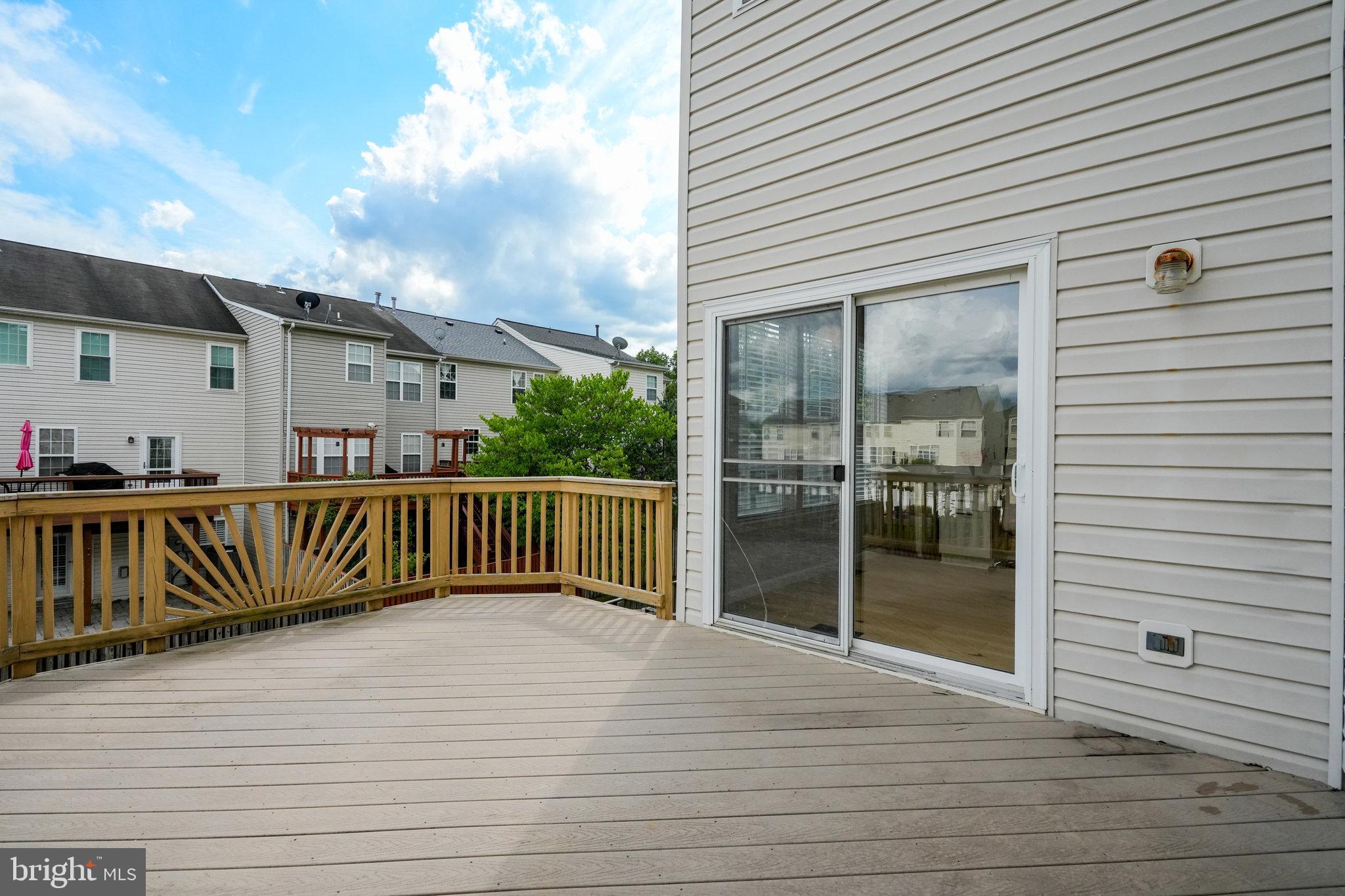 42751 Bennett Street Chantilly, VA 20152 - Photo 46 of 61 a view of balcony with hardwood floor