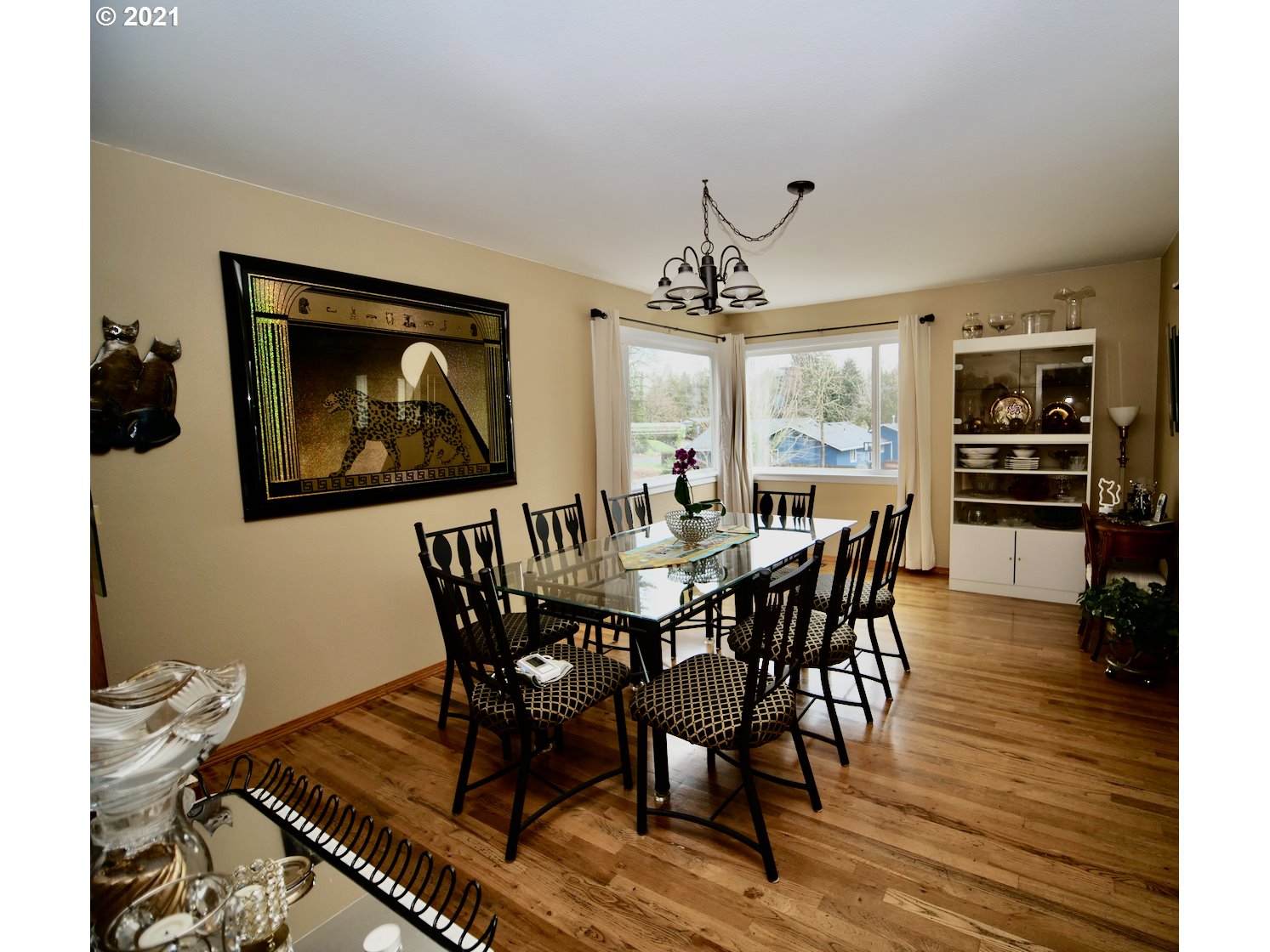 3930 Southwest Huber Street Portland, OR 97219 - Photo 6 of 26 Gallery Image 6