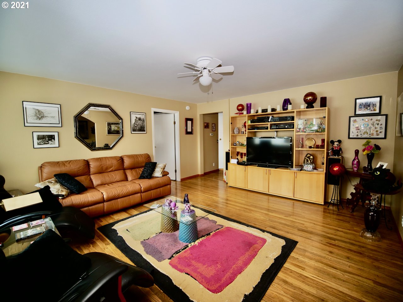 3930 Southwest Huber Street Portland, OR 97219 - Photo 7 of 26 Gallery Image 7