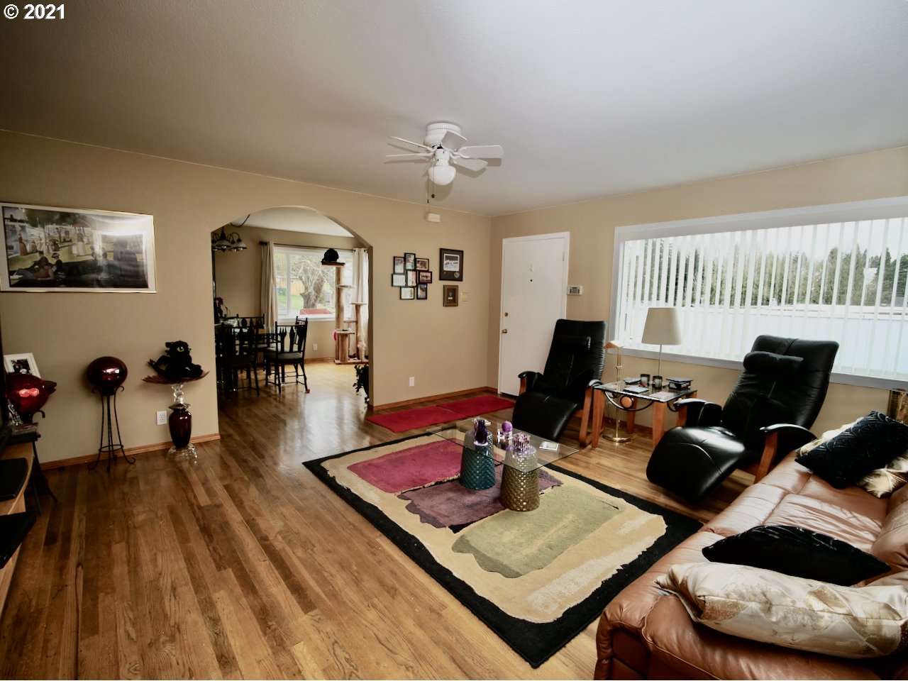 3930 Southwest Huber Street Portland, OR 97219 - Photo 8 of 26 Gallery Image 8
