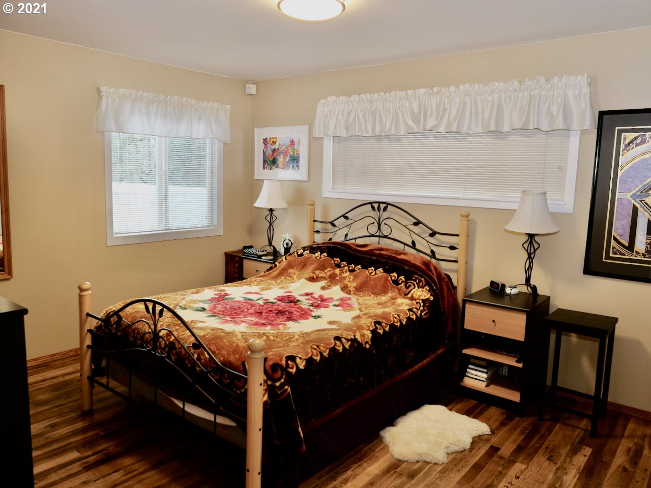 3930 Southwest Huber Street Portland, OR 97219 - Photo 10 of 26 Gallery Image 10