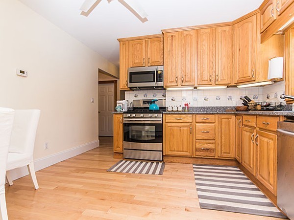 61 Rangeley Road, Unit 61 Newton, MA 02465 - Photo 11 of 24 Gallery Image 11