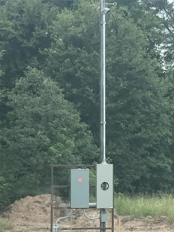 a sign that is on the side of a road