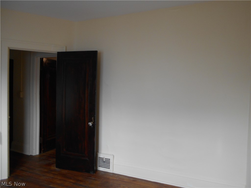 1733 Burgess Road Cleveland, OH 44112 - Photo 4 of 6 Gallery Image 4