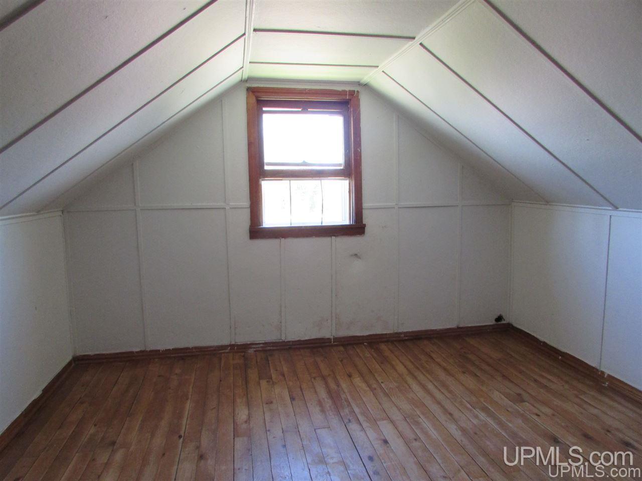 113 West Fall Street L'Anse, MI 49946 - Photo 7 of 17