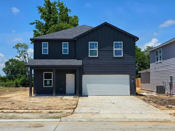 $249,990 | 215 Flagstone Drive, Liberty, TX 77575