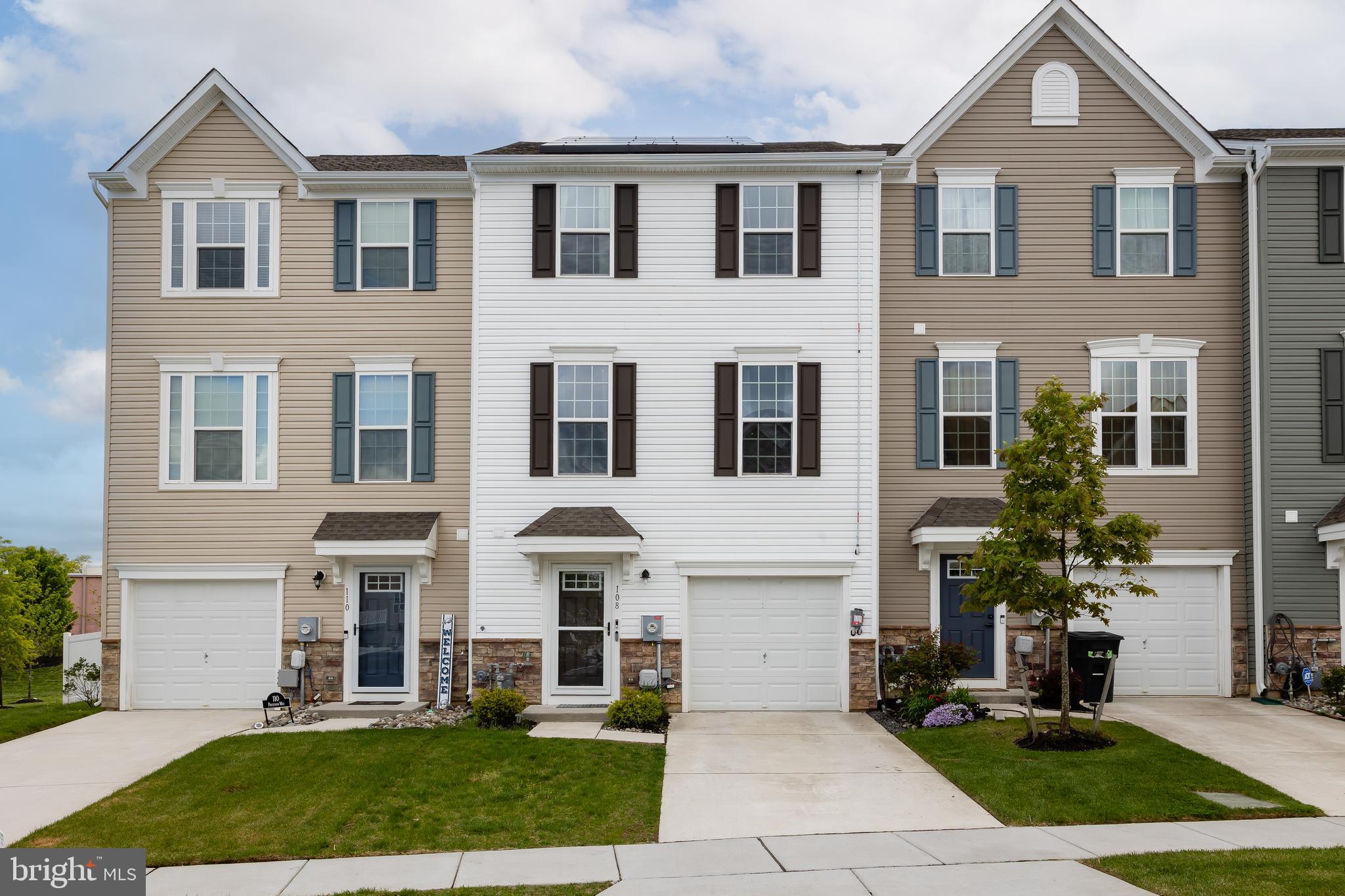 108 Freedom Way Sicklerville, NJ 08081 - Photo 2 of 48