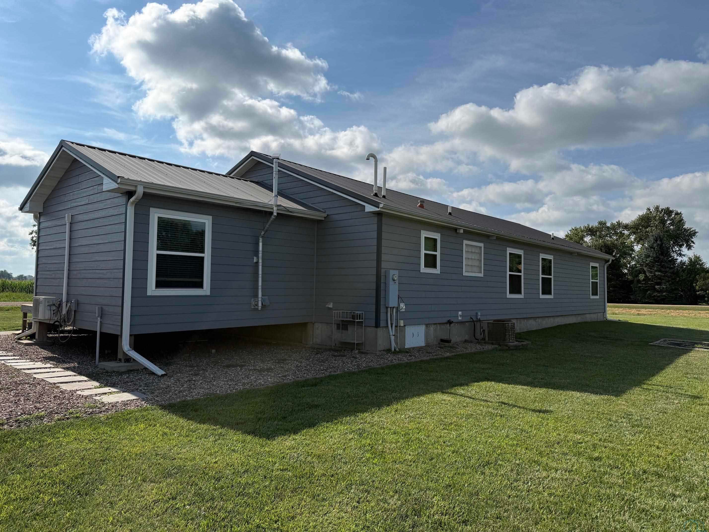 32103 Saginaw Road Burbank, SD 57010 - Photo 12 of 48 Gallery Image 12