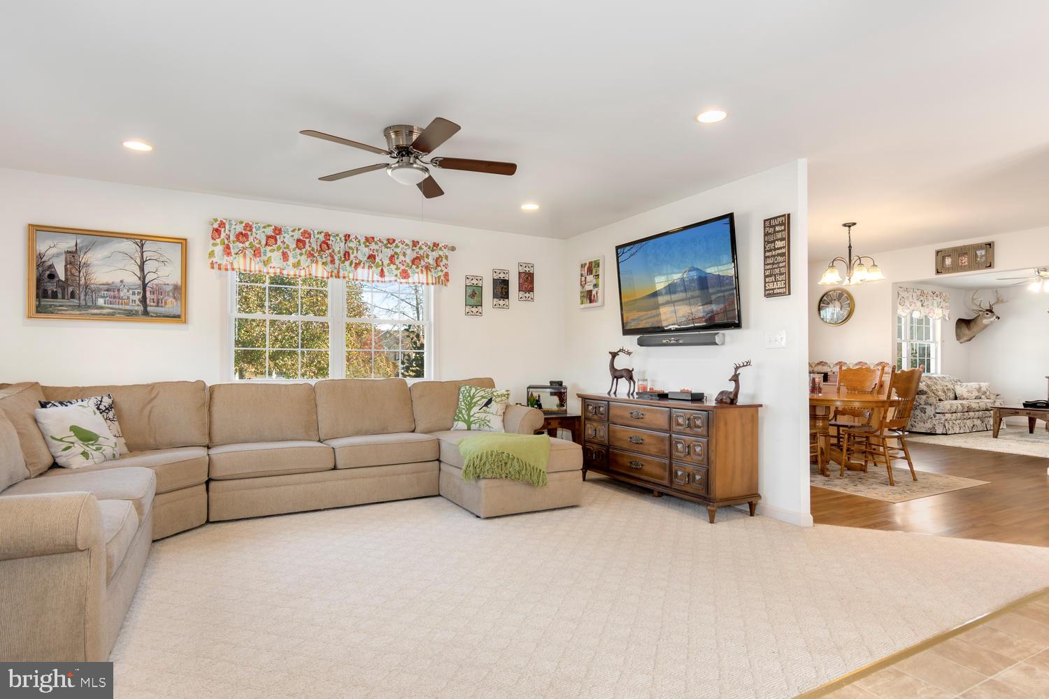 6900 Campbell Hl Road Hurlock, MD 21643 - Photo 10 of 28 Family Room