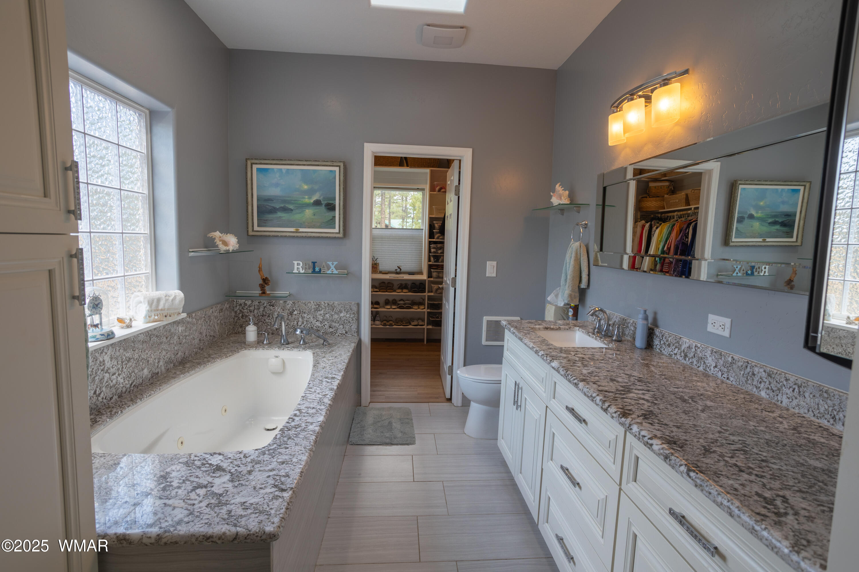 2889 Jacks Road Lakeside, AZ 85929 - Photo 29 of 65 HER BATH