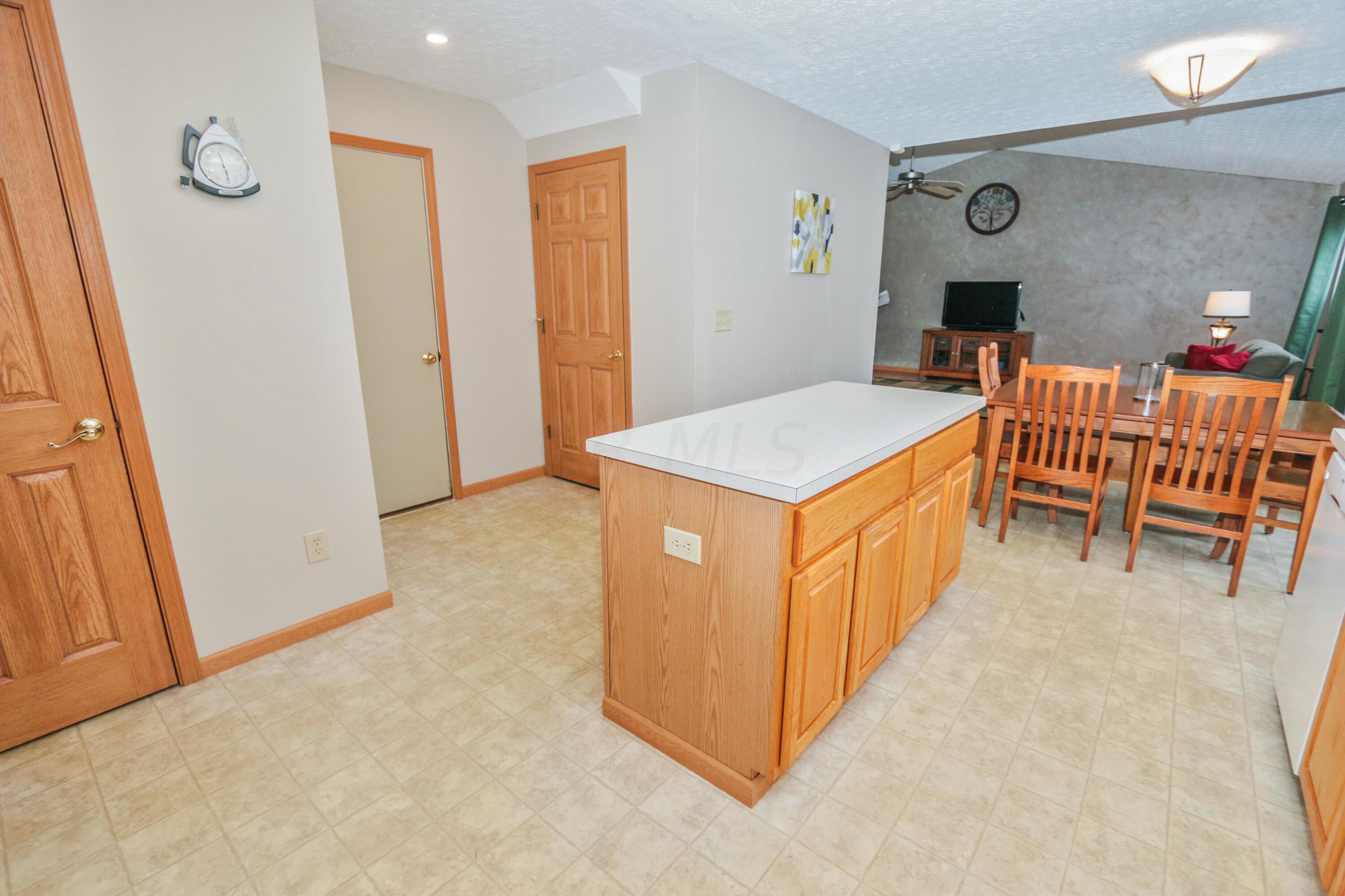 5834 Rothrock Court Galloway, OH 43119 - Photo 13 of 48 5834 Roth Rock Ct. 30