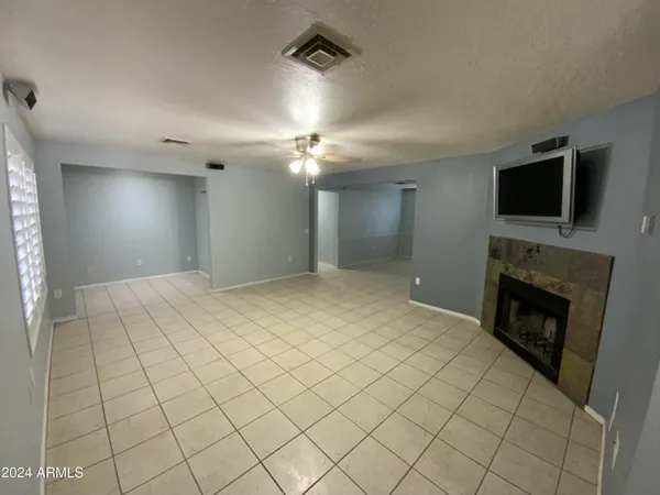 $2,500 | 1513 East Mineral Road, Gilbert, AZ 85234