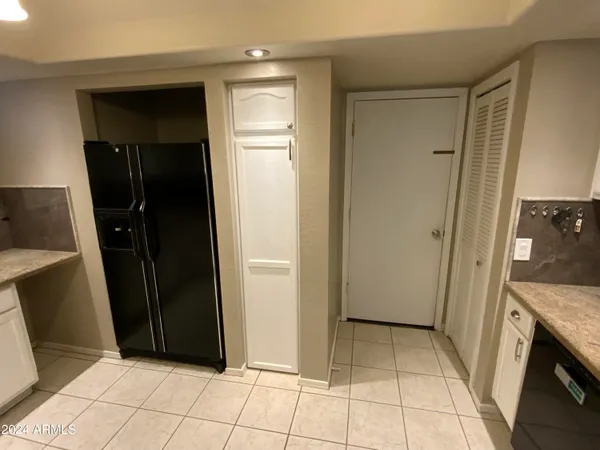 $2,500 | 1513 East Mineral Road, Gilbert, AZ 85234