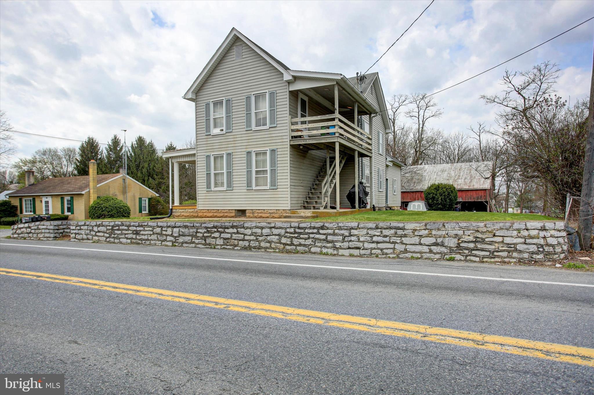 3485 Wayne Road Chambersburg, PA 17202 - Photo 2 of 8