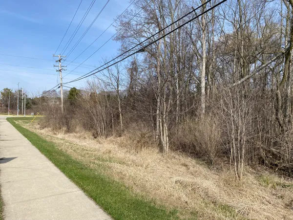 $84,900 | Lt2-blk1 Pioneer Road, Cedarburg, WI 53012