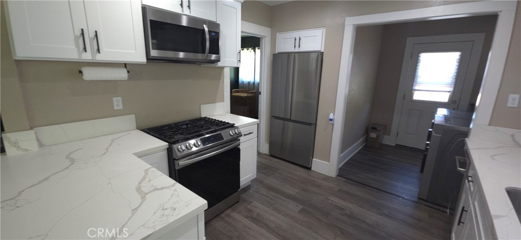 4379 Cover Street Riverside, CA 92506 - Photo 10 of 21
