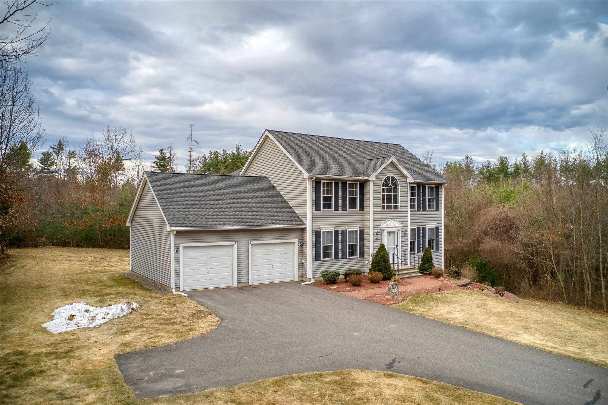 130 Pinecrest Road Litchfield, NH 03052 - Photo 2 of 40