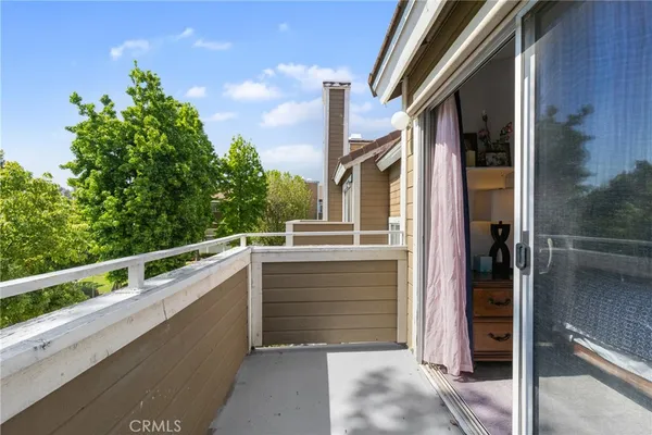 $469,999 | 1941 Glenoaks Boulevard, Unit 190, San Fernando, CA 91340