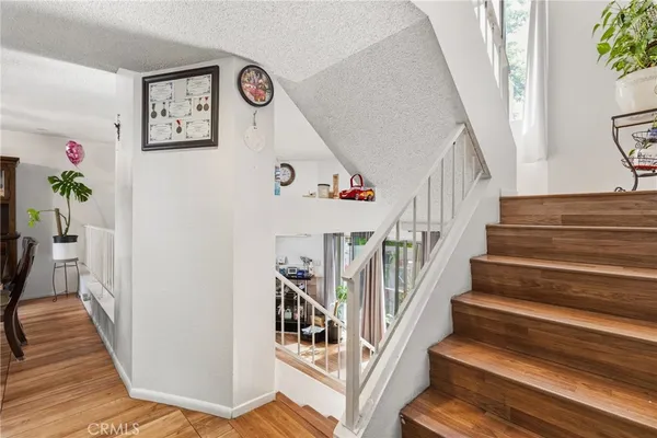 $469,999 | 1941 Glenoaks Boulevard, Unit 190, San Fernando, CA 91340