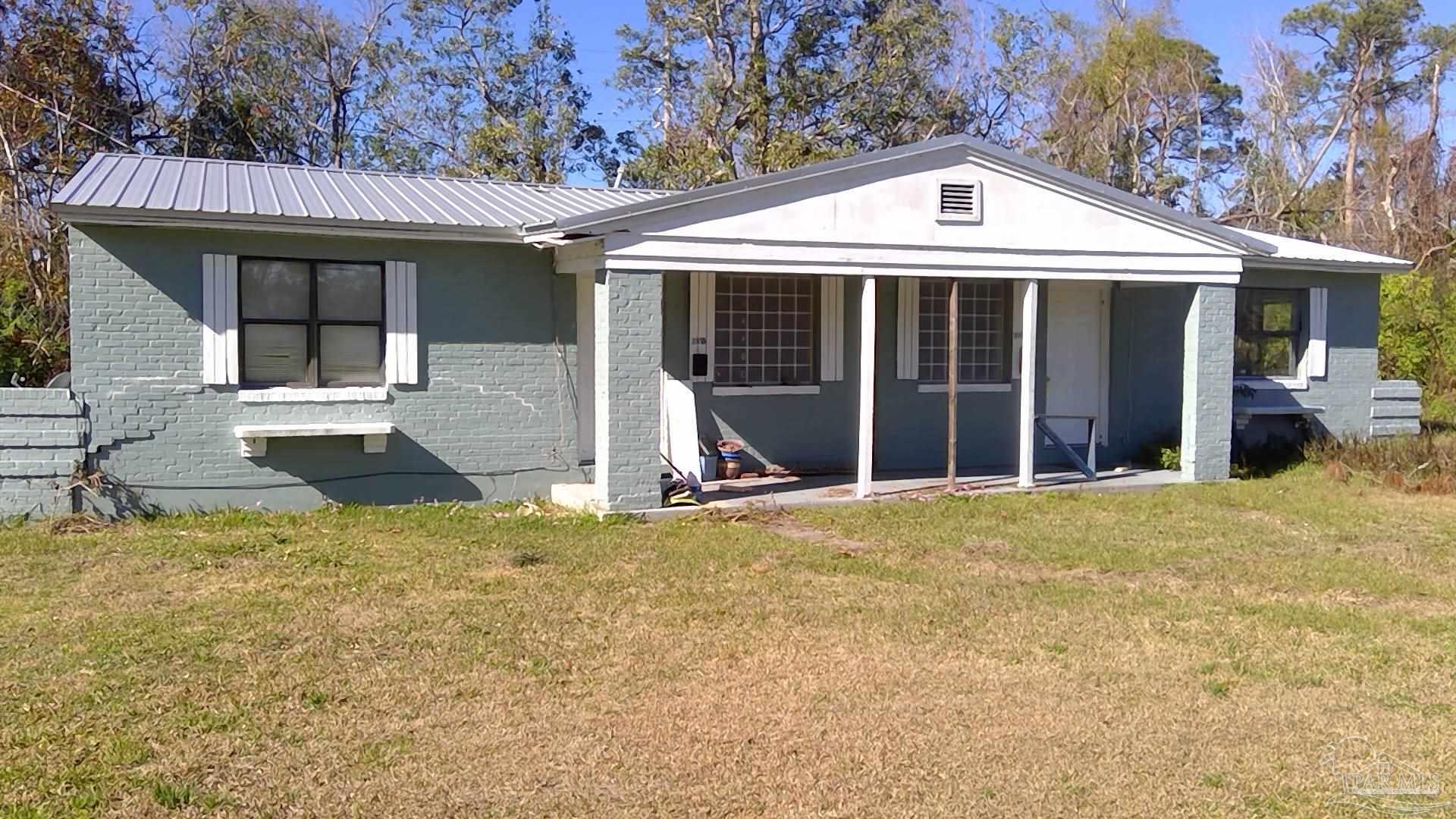 108 Jardine Road Pensacola, FL 32507 - Photo 2 of 6 2 bedrooms and 1 bath in each..new roof.