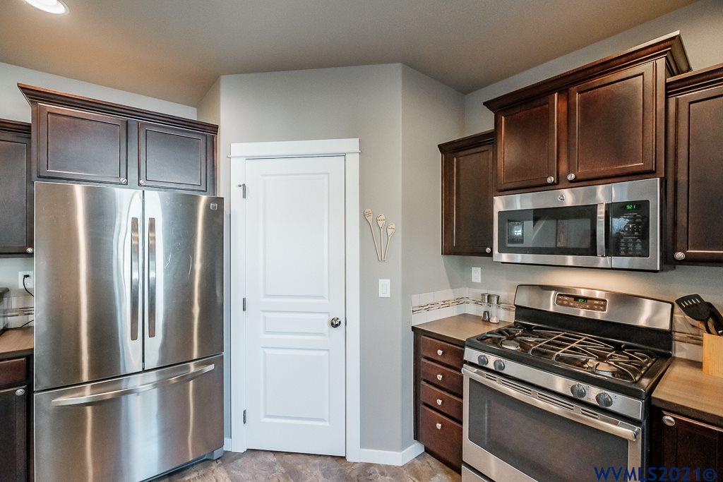480 Adam Street Northwest Albany, OR 97321 - Photo 10 of 40 Gallery Image 10