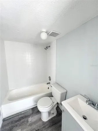 $1,299 | 704 Cordova Drive, Unit 1, Orlando, FL 32804