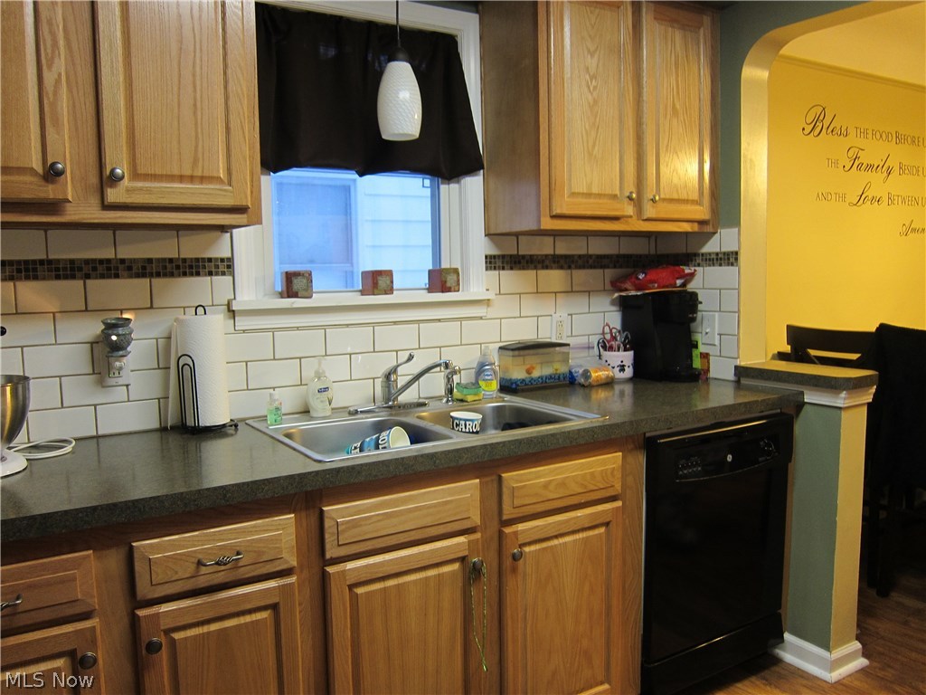 5603 Ridgewood Avenue Parma, OH 44129 - Photo 6 of 21