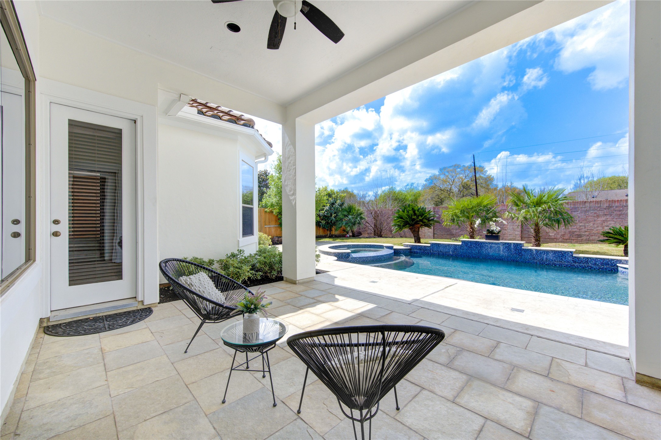 14014 Hampton Cove Drive Houston, TX 77077 - Photo 13 of 47