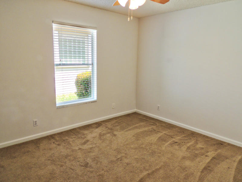 189 Cove Road Greenacres, FL 33413 - Photo 16 of 30 DSCN0661