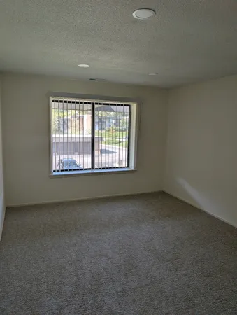 $215,000 | 1295 North Sterling Avenue, Unit 212, Palatine, IL 60067