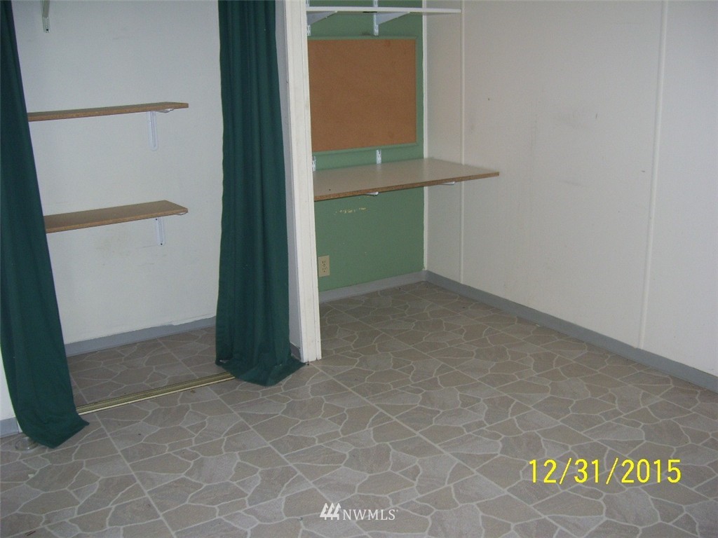 8635 Vince Road Northeast Moses Lake, WA 98837 - Photo 11 of 17 Gallery Image 11