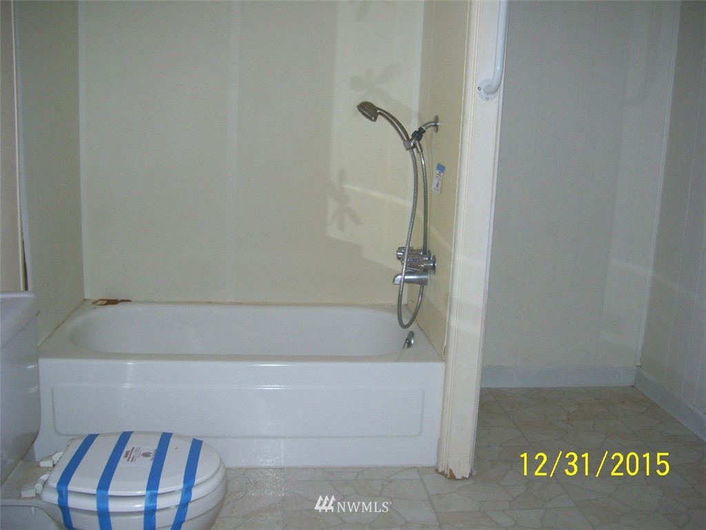 8635 Vince Road Northeast Moses Lake, WA 98837 - Photo 9 of 17 Gallery Image 9